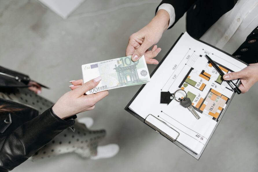 What Is an Airbnb Co-Host and Why You Might Need One