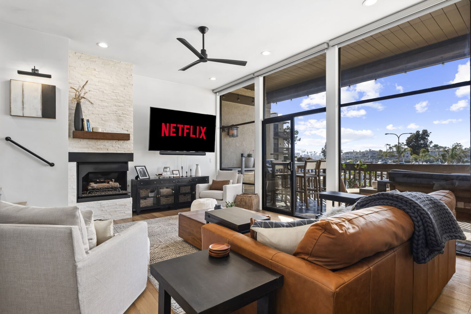 Airbnb Photos That Book: A Step-by-Step Guide to Showcasing Your Space